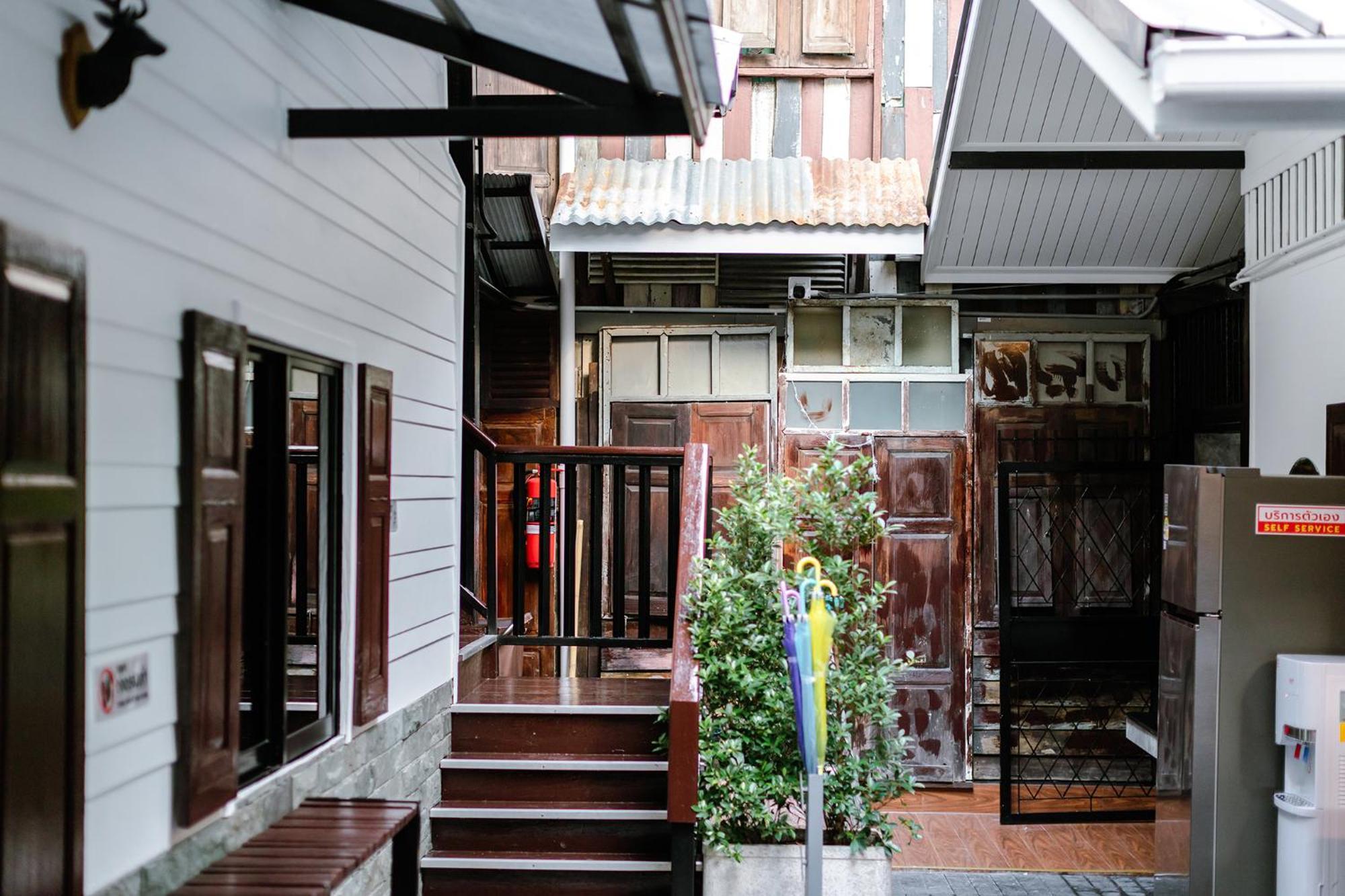 Diff Hostel Bangkok Exterior foto