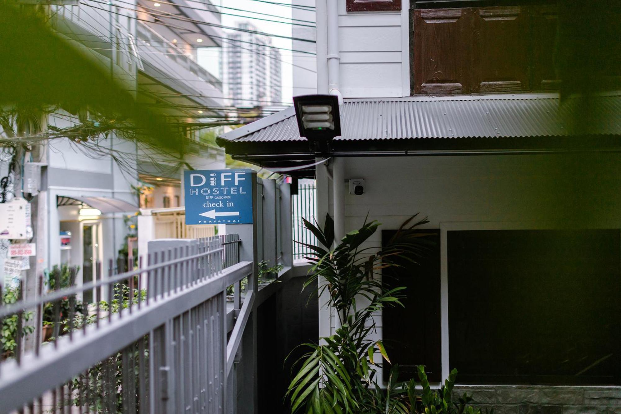 Diff Hostel Bangkok Exterior foto